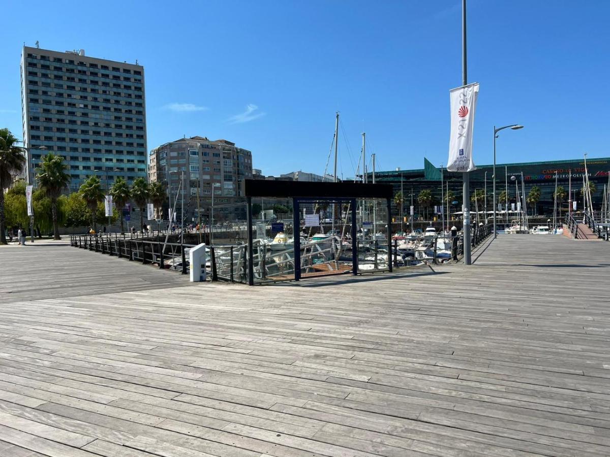 Different Charter Hotel en barco *