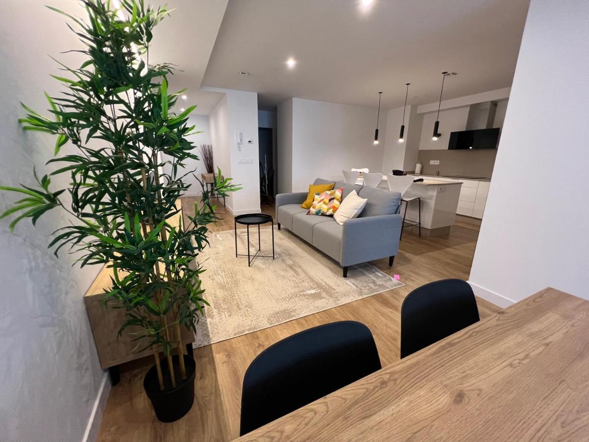 Piso Exclusivo En Céntrico, Negocios, Confort * Vigo