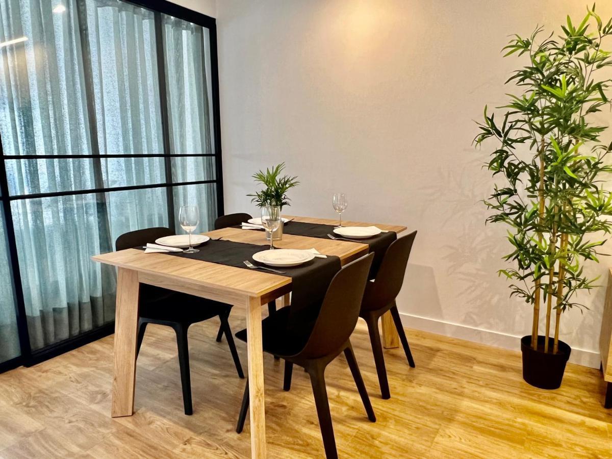 Piso Exclusivo En Céntrico, Negocios, Confort