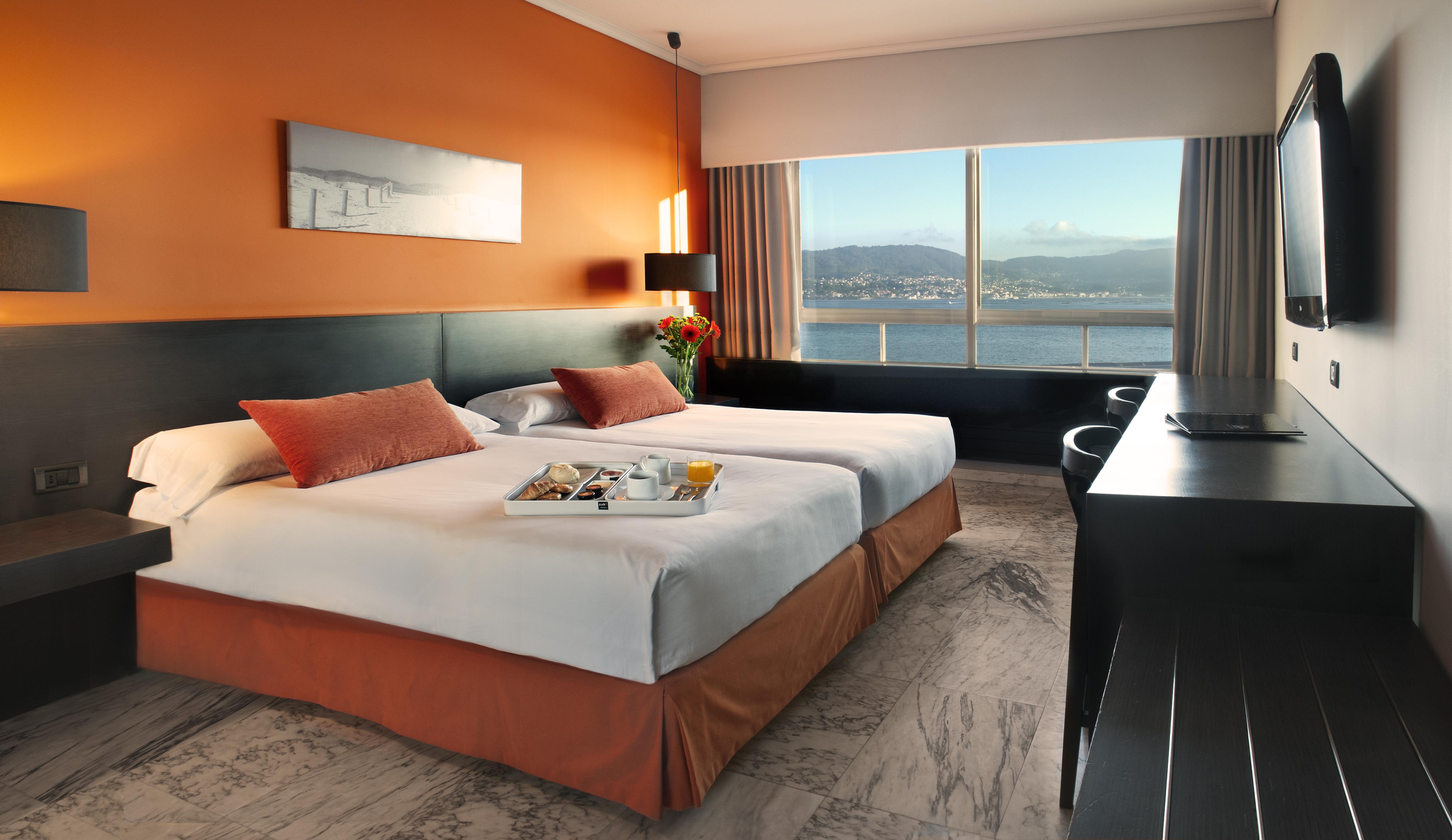 Bahia De Hotel 4*