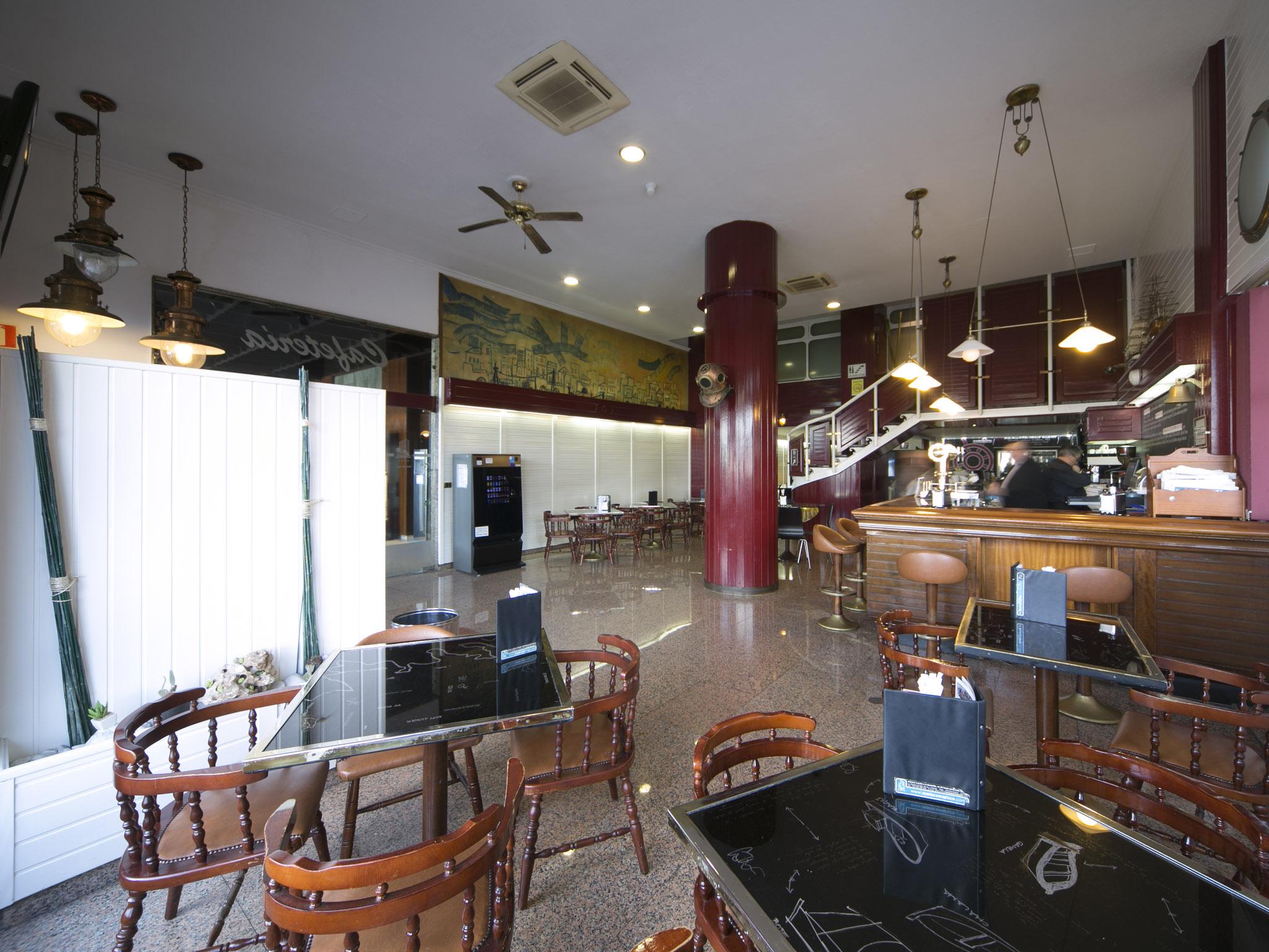 Hotel Bahia De 4*