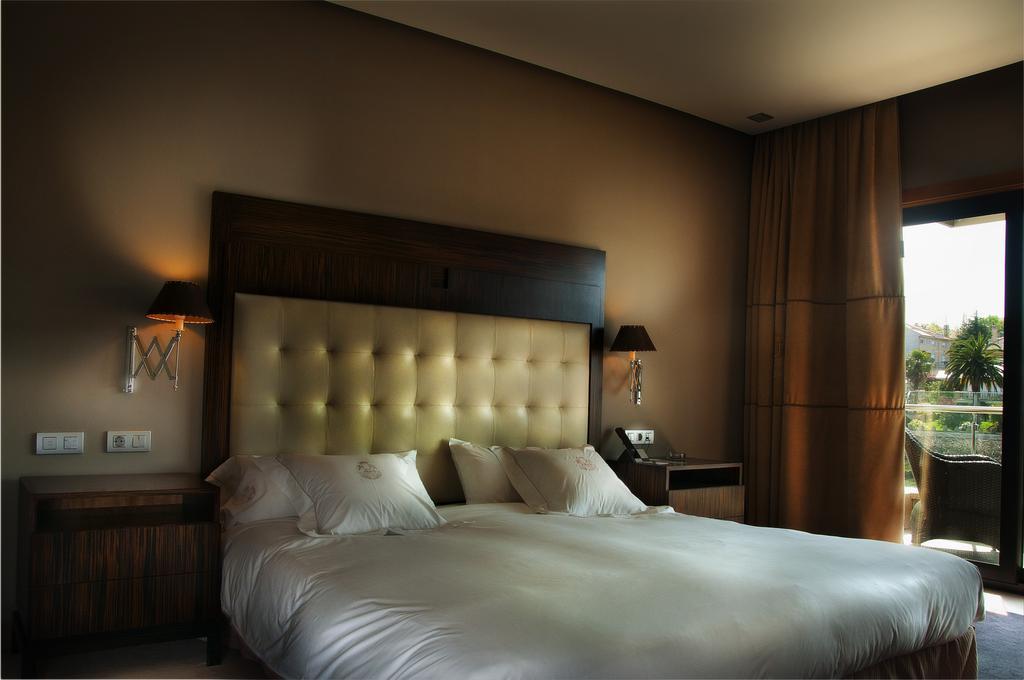 Pazo Escudos & Hotel 5*