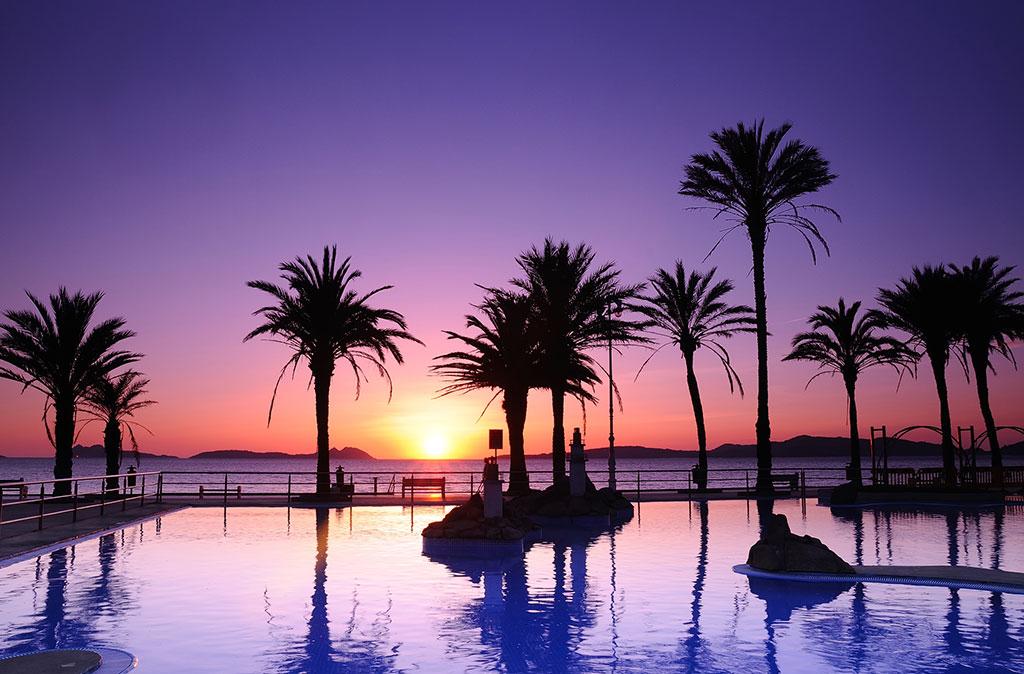 Hotel Silken Axis 4*