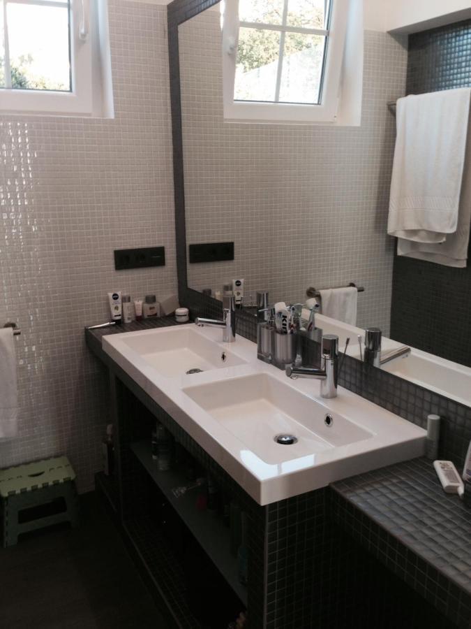 Casas 1ª Línea Ría De Сasa de vacaciones