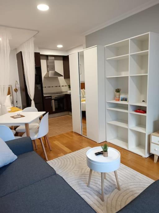 Carrerahouses Lovely Apartamento