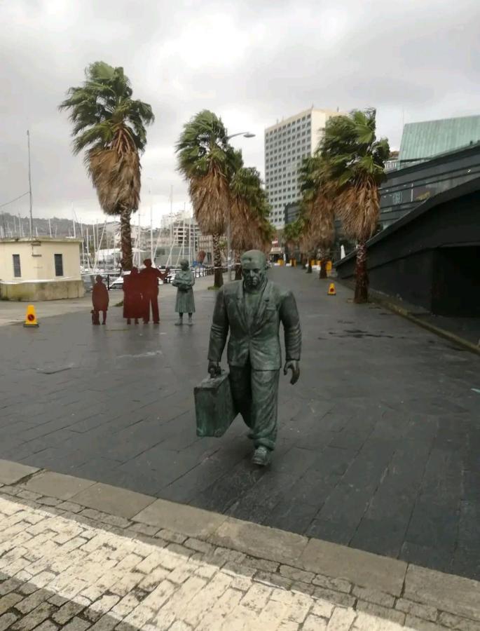 Pleno Centro, Alameda, 5 Minutos Casco Vello Y Estacion Ave Vigo
