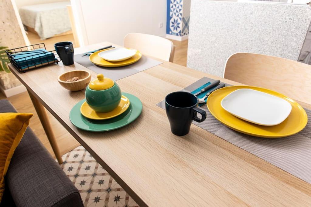 Apartamento Amplio Piso De Diseno . *