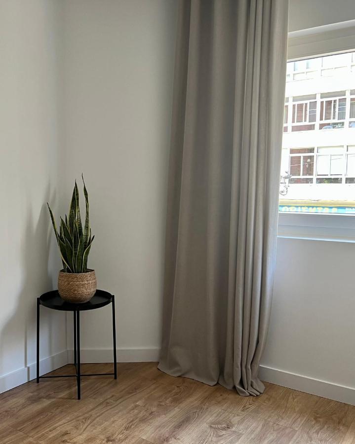 Piso Exclusivo En Céntrico, Negocios, Confort *