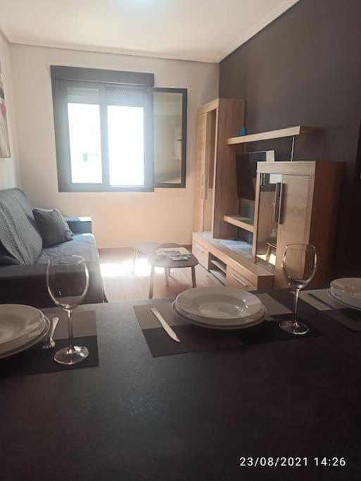 Apartamento Reformado 3º *