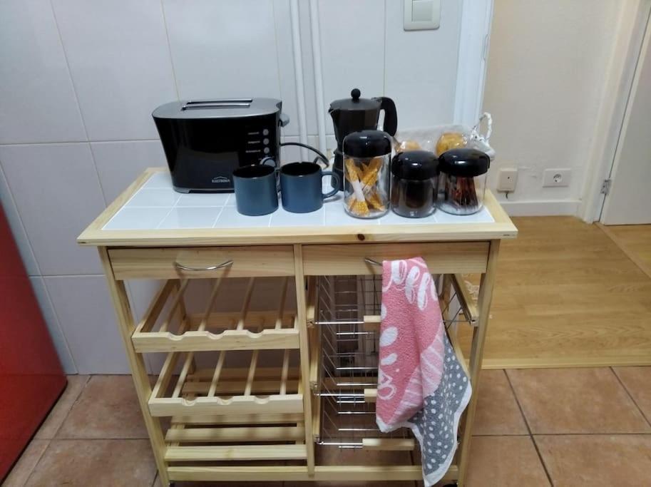 Acogedor, Con Garaje, Centrico. Apartment Vigo