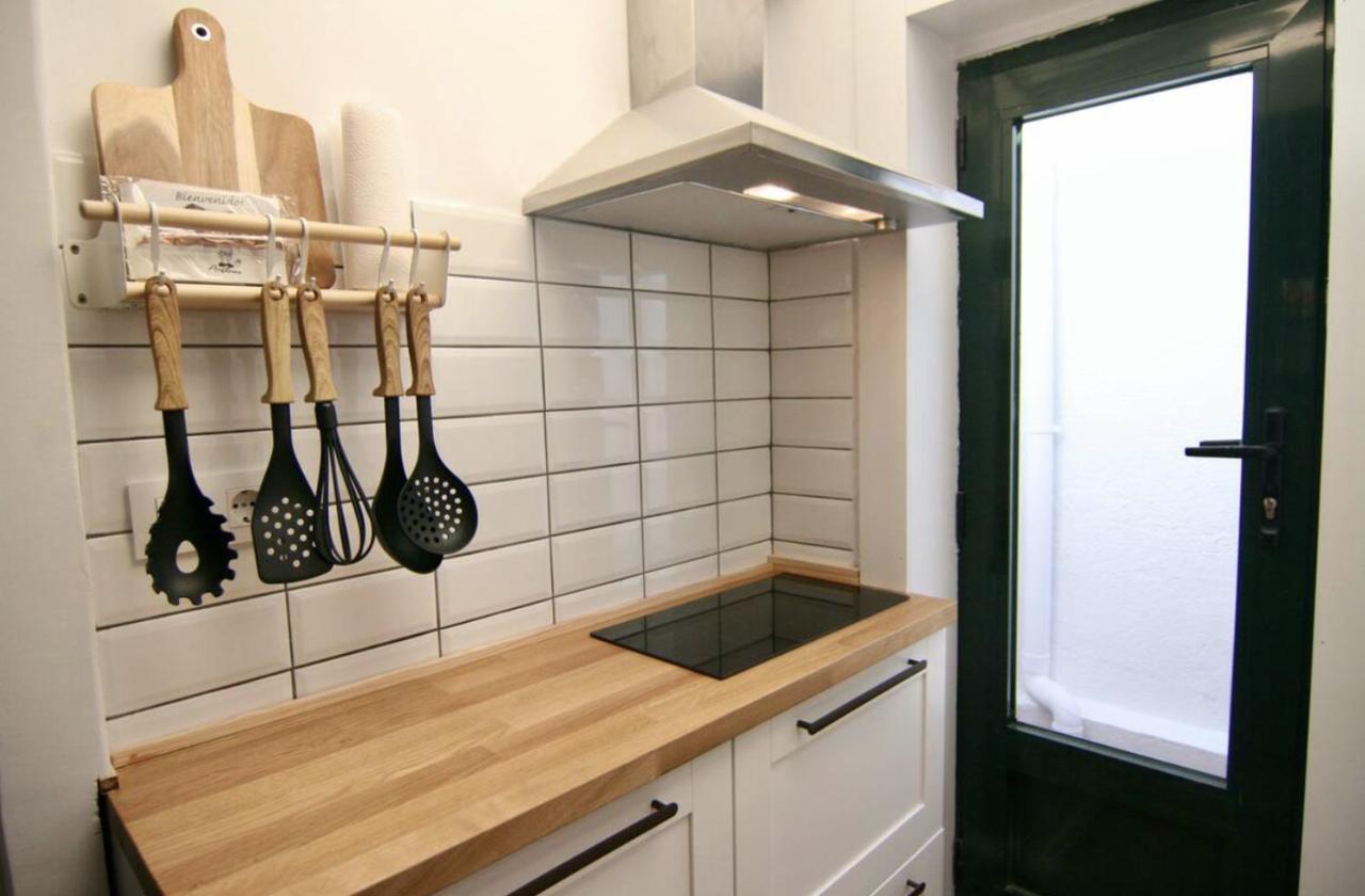 Nuevo, Recien Remodelado: Estudio 3 Personas Apartment
