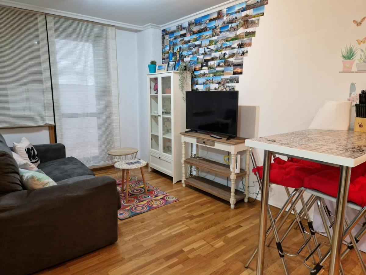 Pleno Centro, Alameda, 5 Minutos Casco Vello Y Estacion Ave Apartamento *