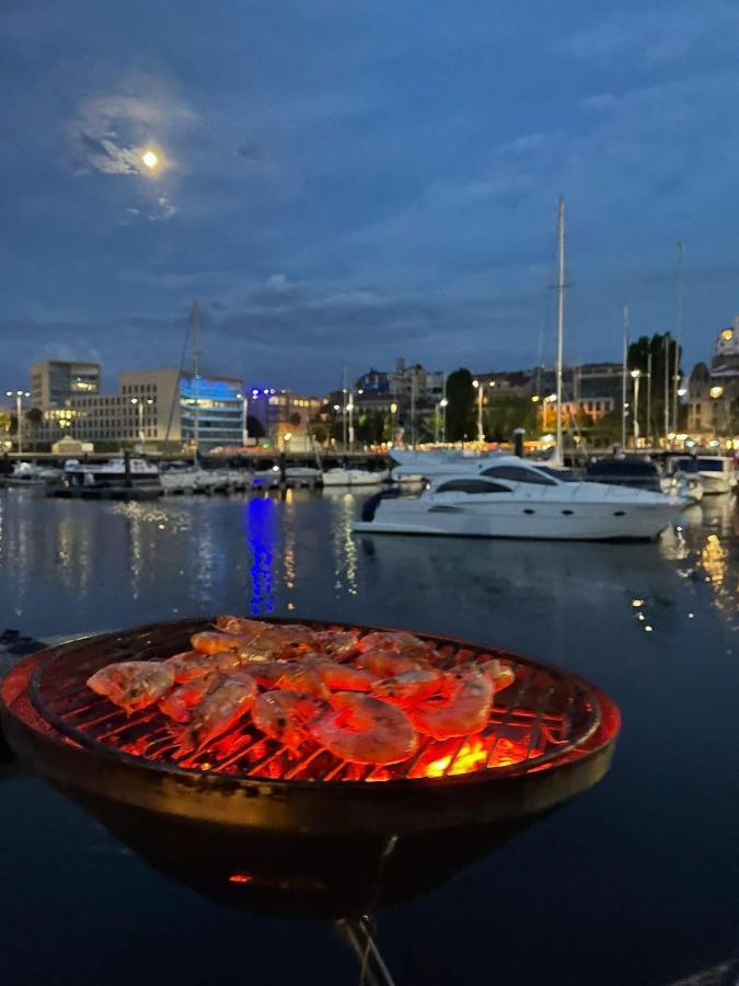 Hotel en barco Don Maximo *
