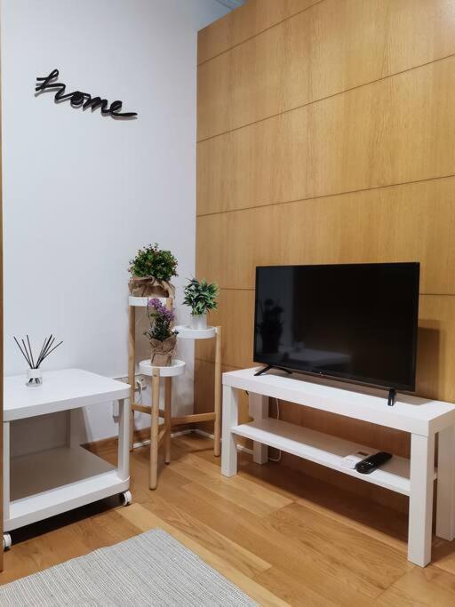 Apartamento Plaza America 40 M2 *