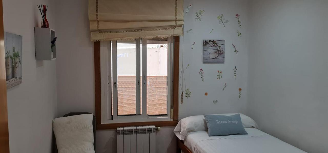 La Casa De Abajo