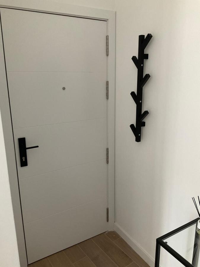 San Vicente 6, 2ºa Apartamento *