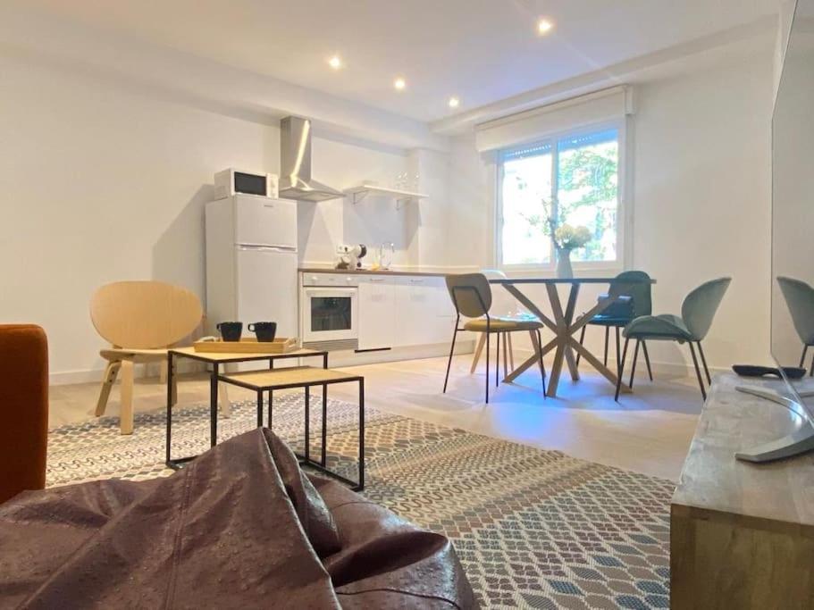Apartment Estudio A Estrenar Totalmente Nuevo En Camelias. Vigo