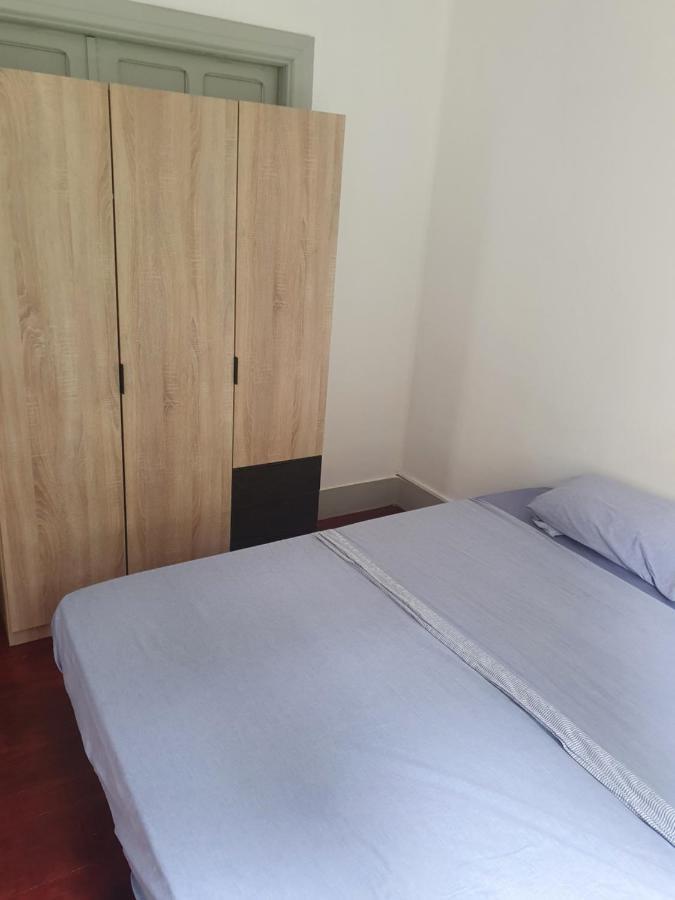 Sencilla Con Balcon Vigo