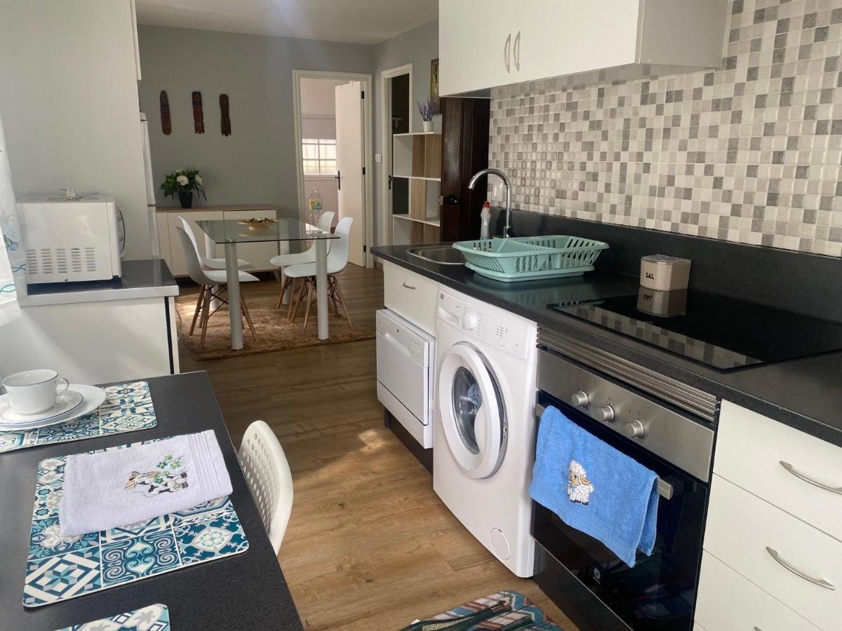Apartamento Duplex En Vigo, Zona De Bouzas, Cerca De Playas Vigo