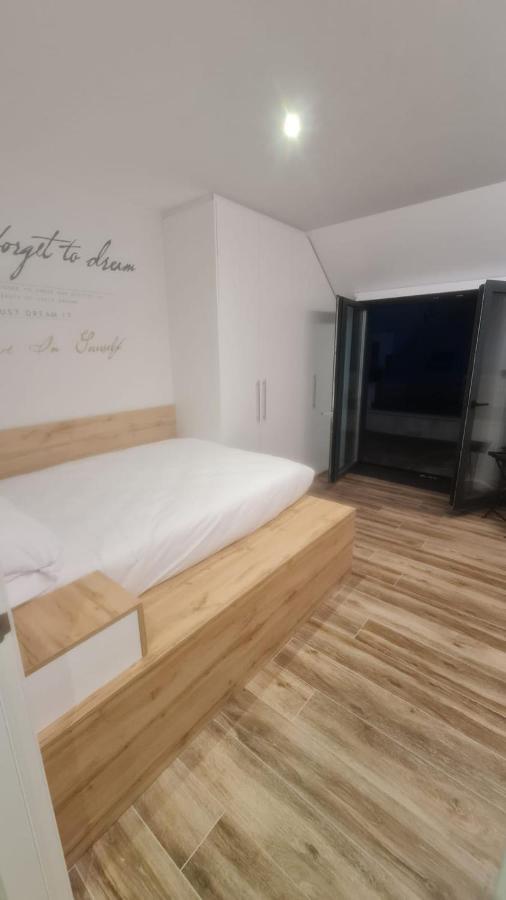 Duplex V53 Apartment *