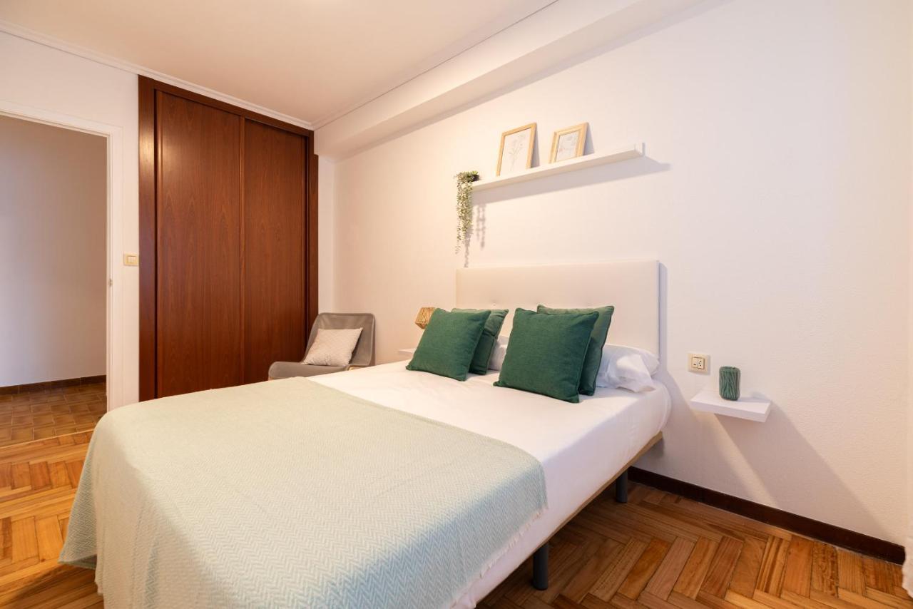 Amplia Vivienda Con Garaje Apartamento *