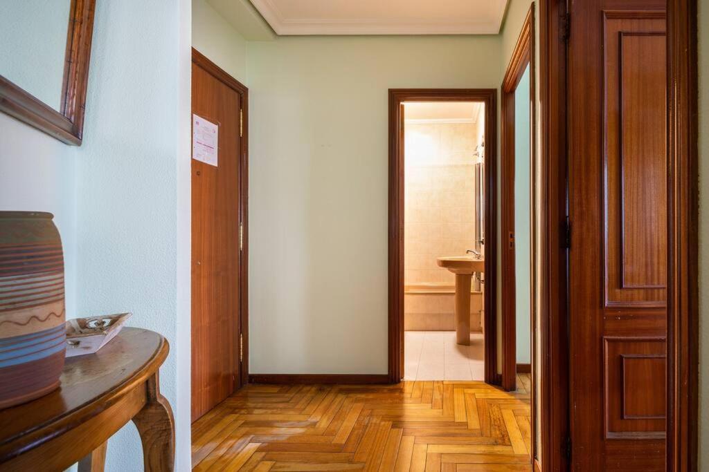 Apartamento Centro De Con Paking Gratuito *