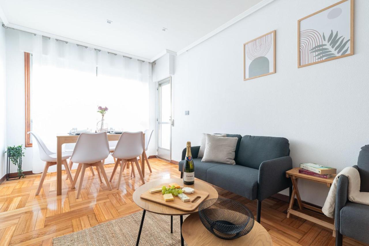 Amplia Vivienda Con Garaje *