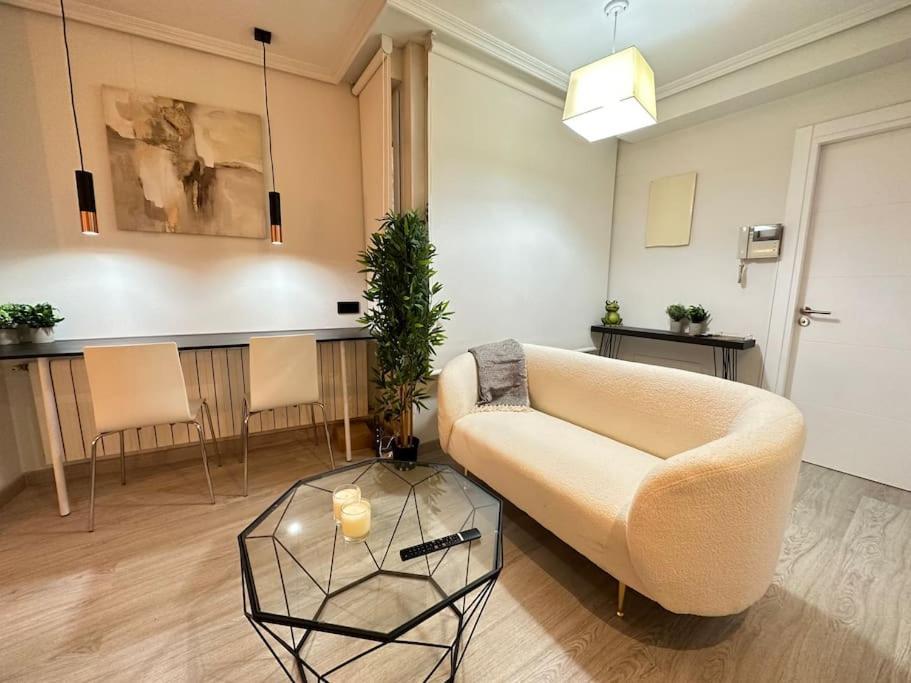 Amazing Suite, Center Vigo