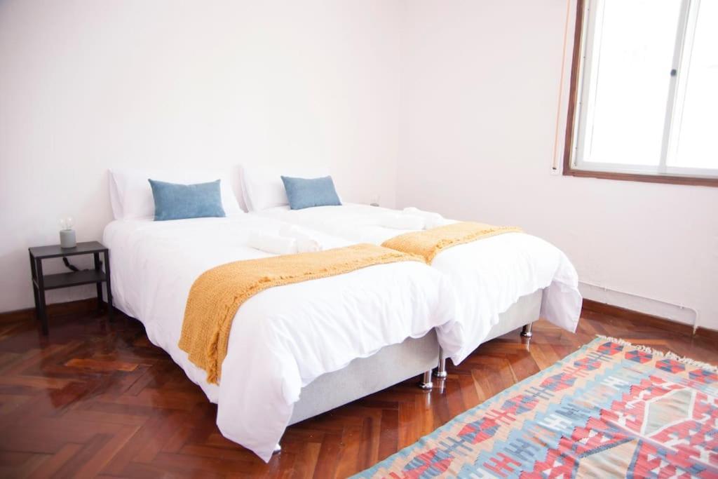 Casa Amplia, Confortable, Centrica By Prishomes Holiday home