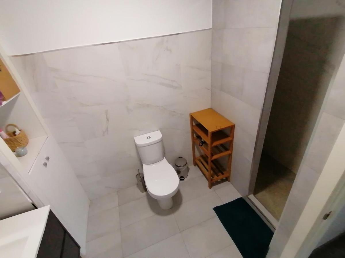 Planta Baja De Casa Con Patio Сasa de vacaciones Vigo