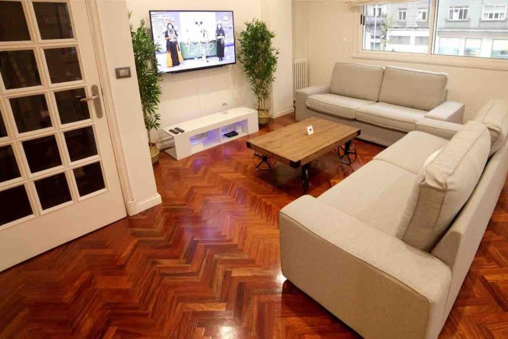 Piso Lujo En Gran Via Con Garaje Apartment Vigo