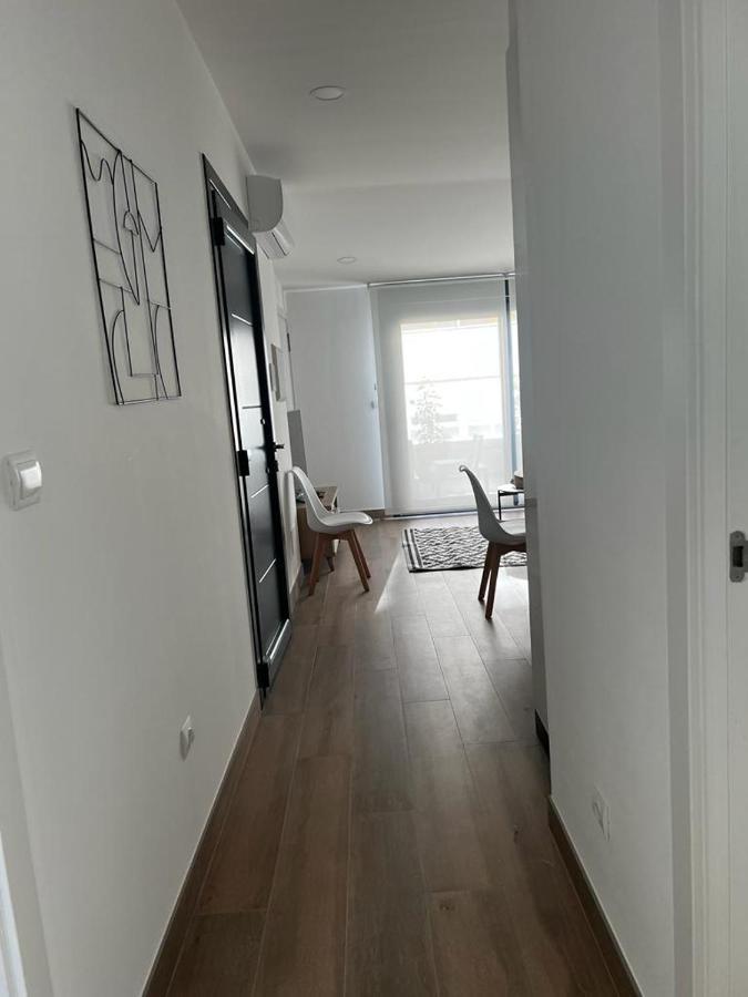Apartment Black Con Garaje