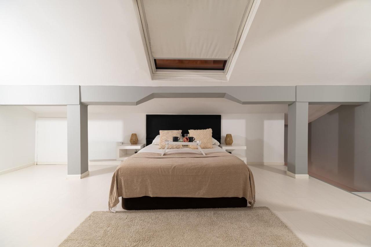 Elegante Atico Duplex Apartamento
