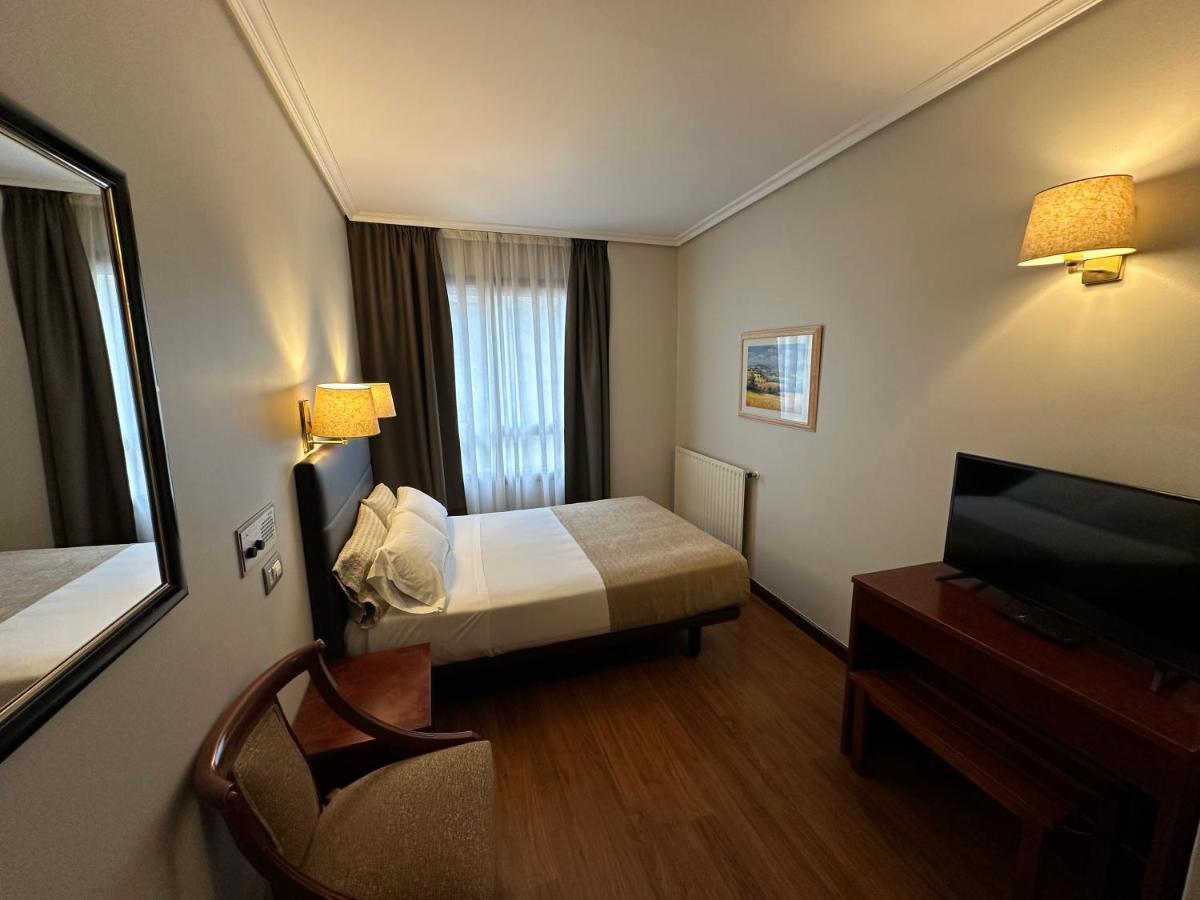 Compostela Hotel 2*