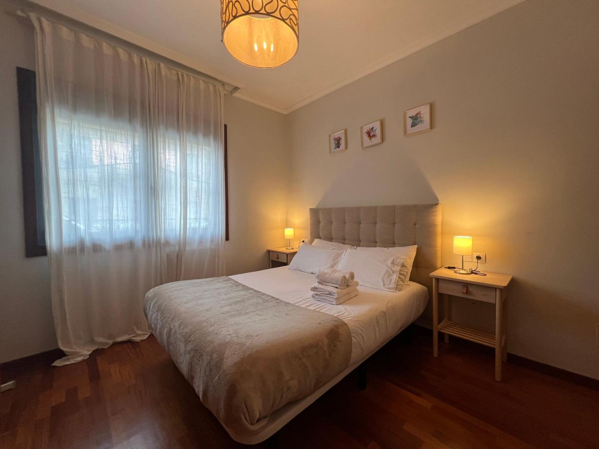A Estrenar ,con Vistas Al Mar Y Aparcamiento Gratis En El Casco Viejo-centro-zona Portuaria Apartamento *