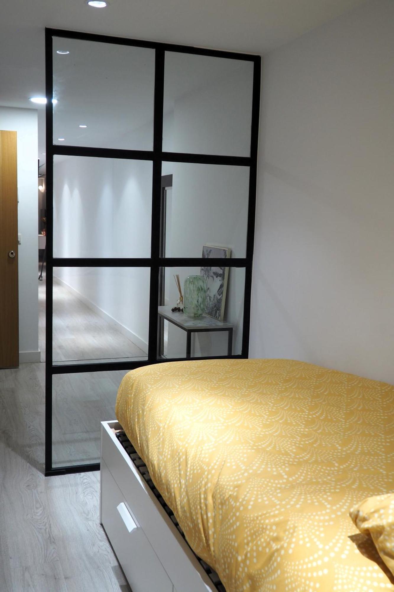 Moderno Con Garaje Privado En El Centro De Apartamento