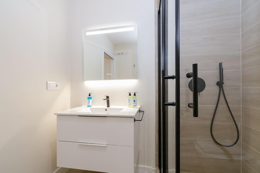 Vivienda Moderna En By Cabana *