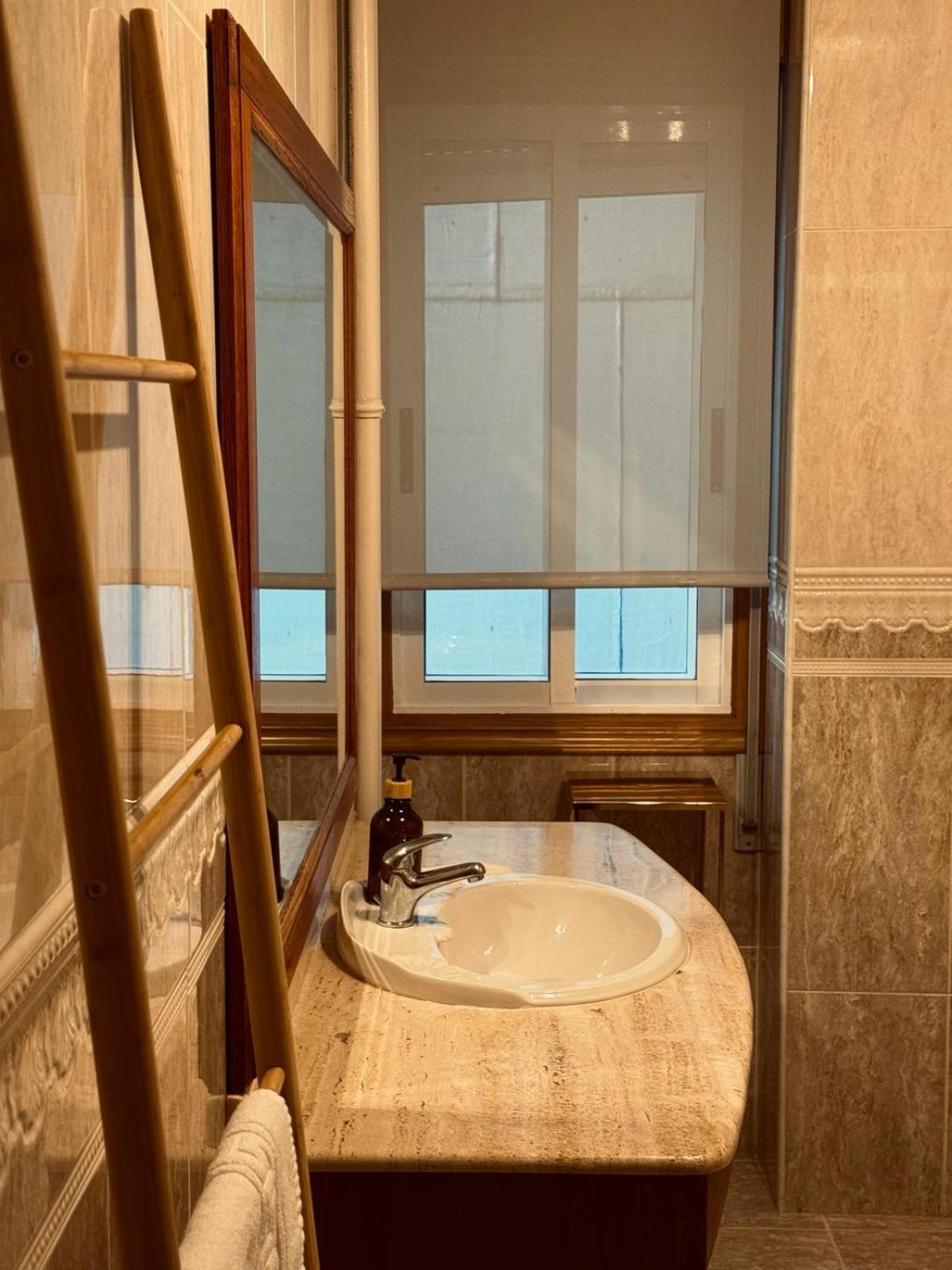 Moderno Con Vistas A La Ria De Apartamento