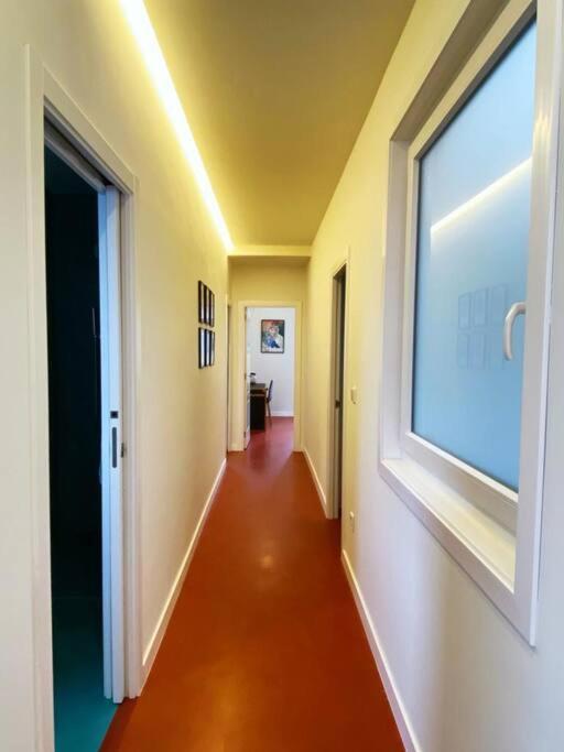 Apartamento Piso Centrico Con Terraza Amplia Y Garaje *