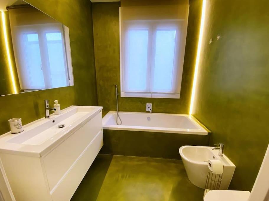 Piso Centrico Con Terraza Amplia Y Garaje Apartment *