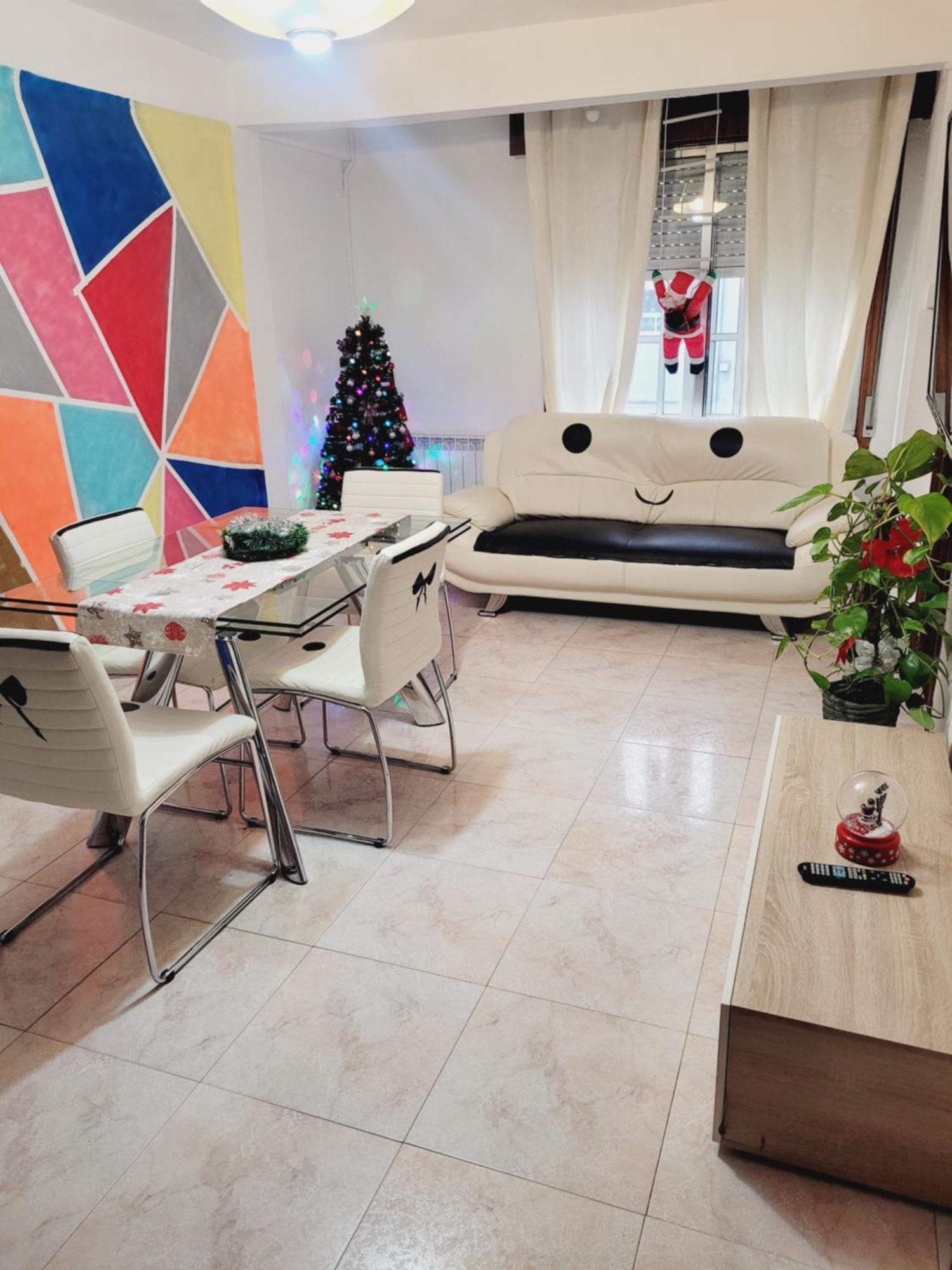 Familiar Apartment