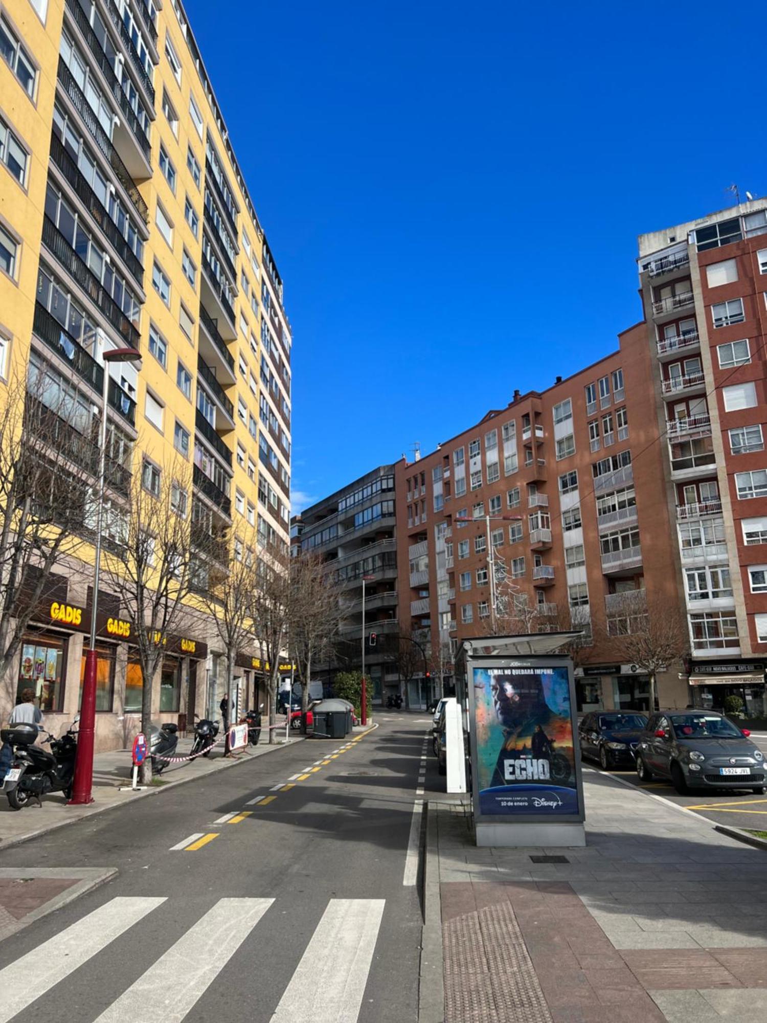 Privada En Vigo, Cerca Del Parque Castrelos, A 5min De La Playa, Compartido Vigo