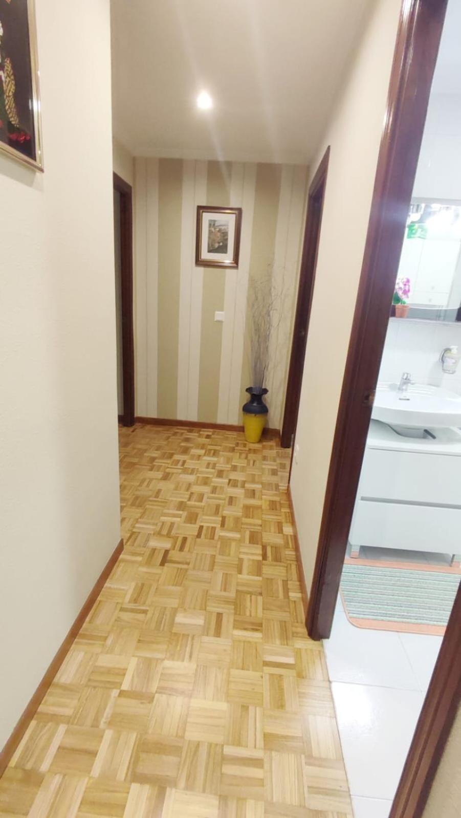 Piso Amplio En Con Parking Vigo
