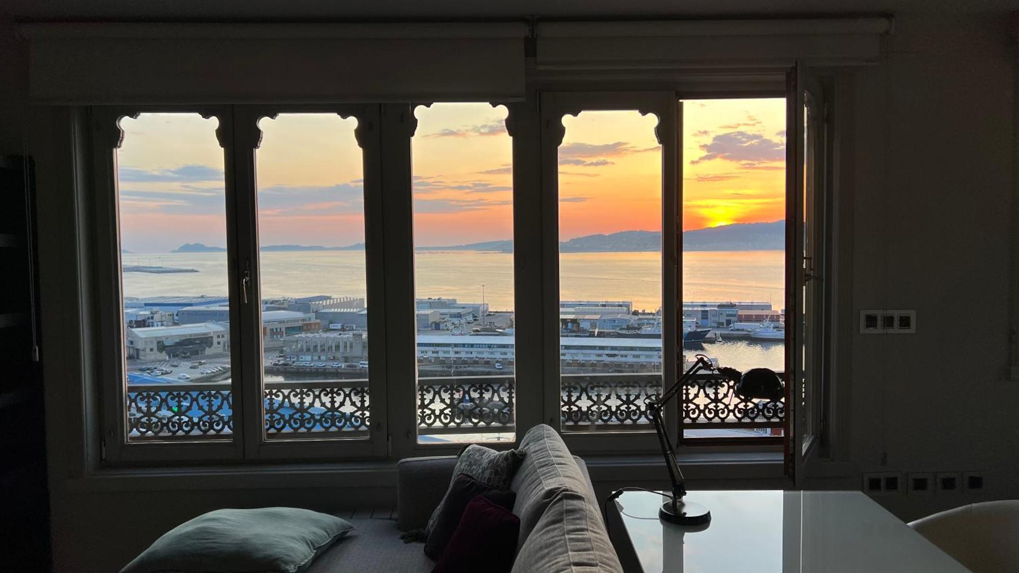Balcony To The Bay Apartamento