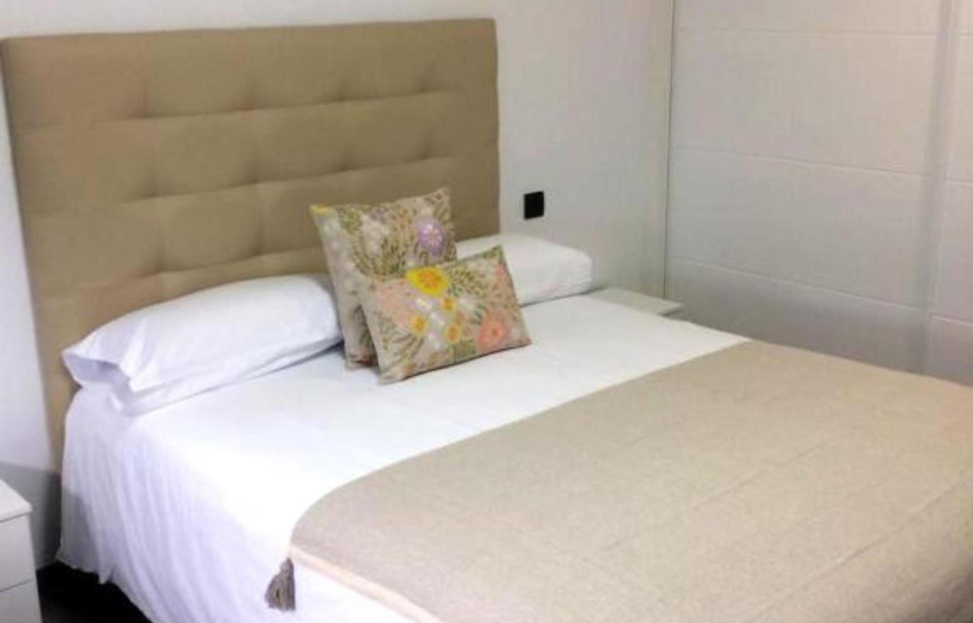 Cíes García Barbón 108 Centro-flats With Services *