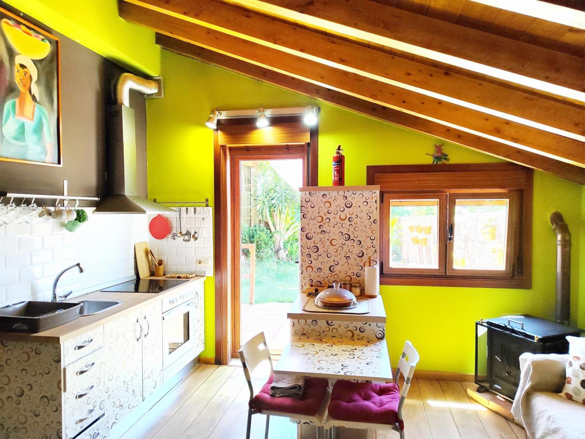 Holiday home Tranquila Casita De Invitados En Con Chimenea