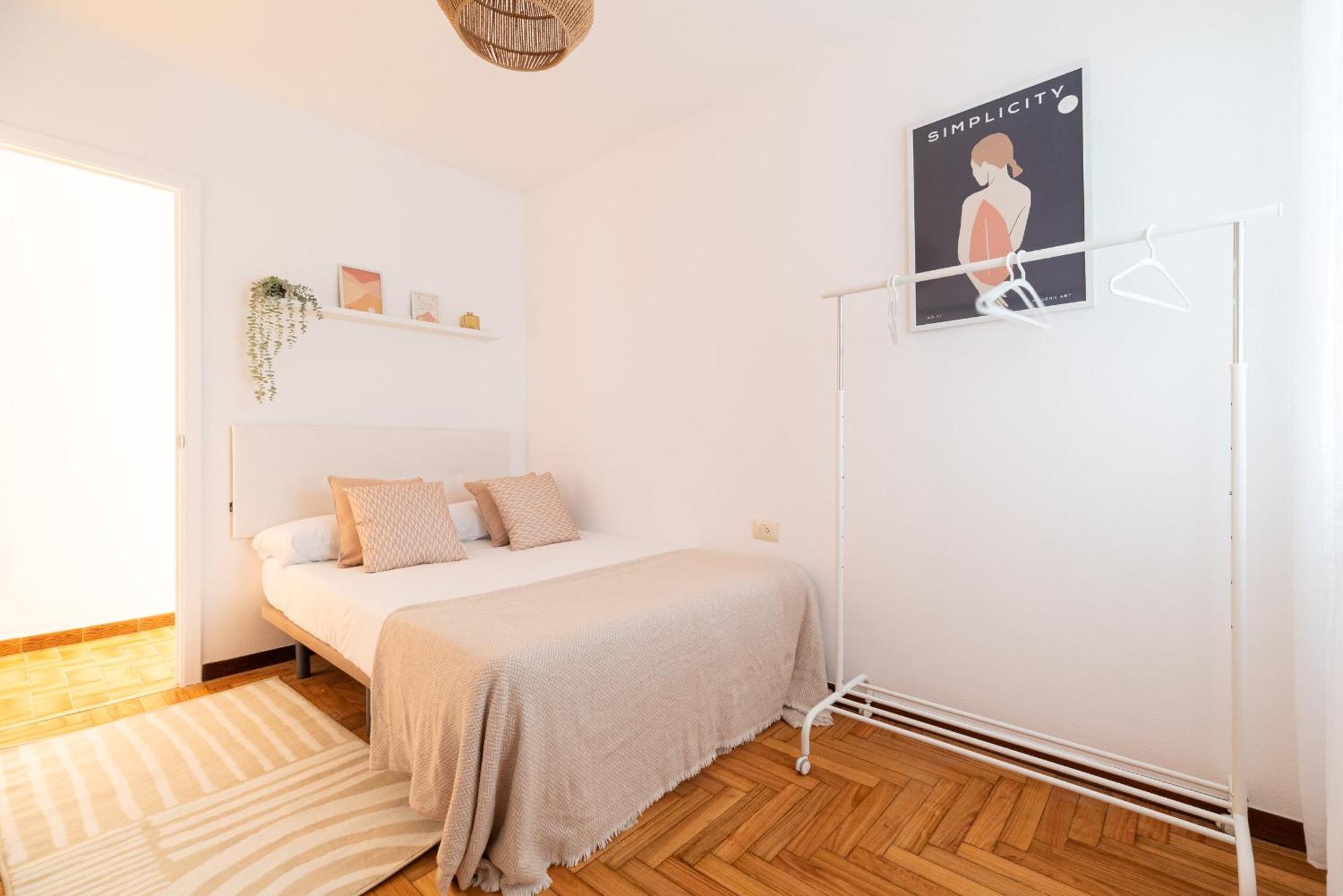 Amplia Vivienda Con Garaje Apartamento *