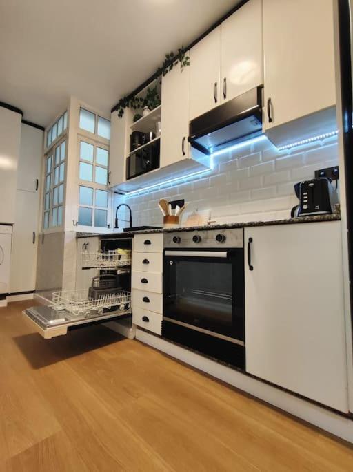 Apartamento Tranquilo Con Parking Gratis Vigilado 24h Vigo