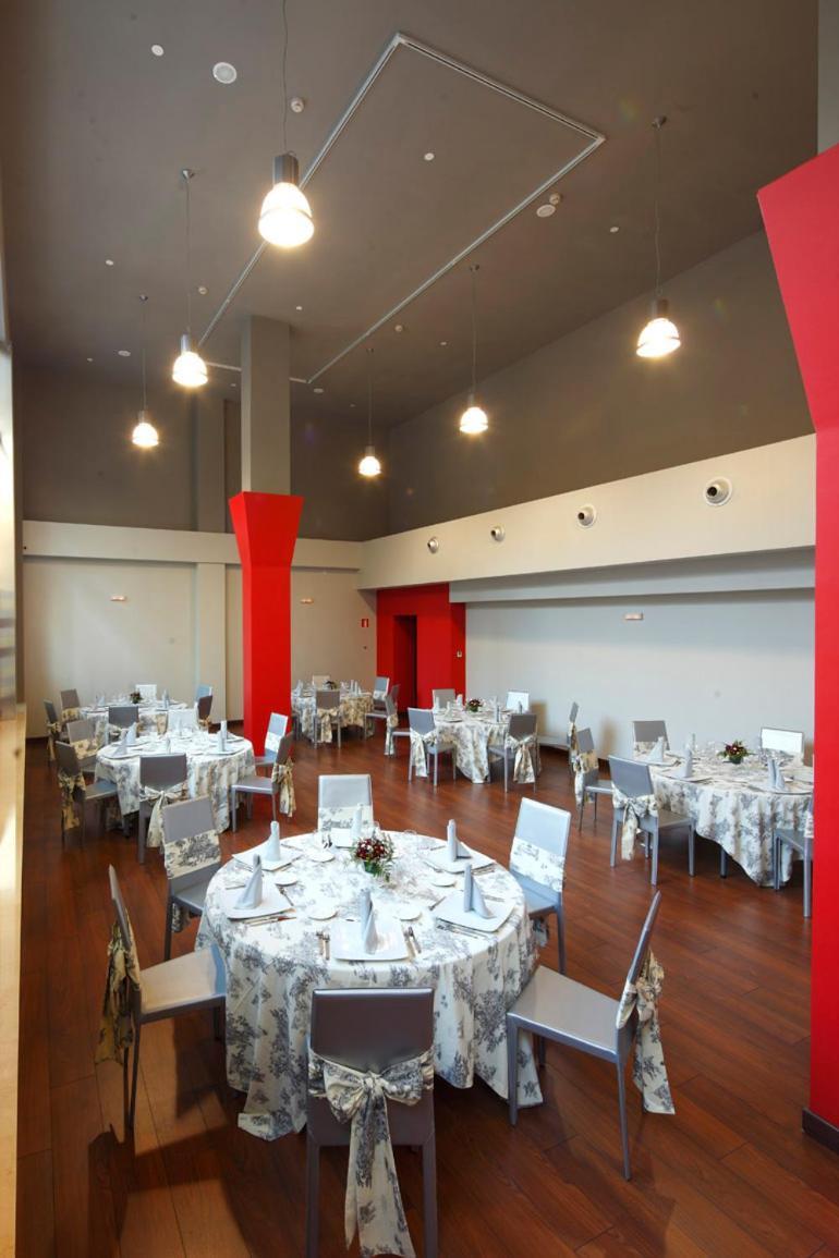 Silken Axis Hotel 4*