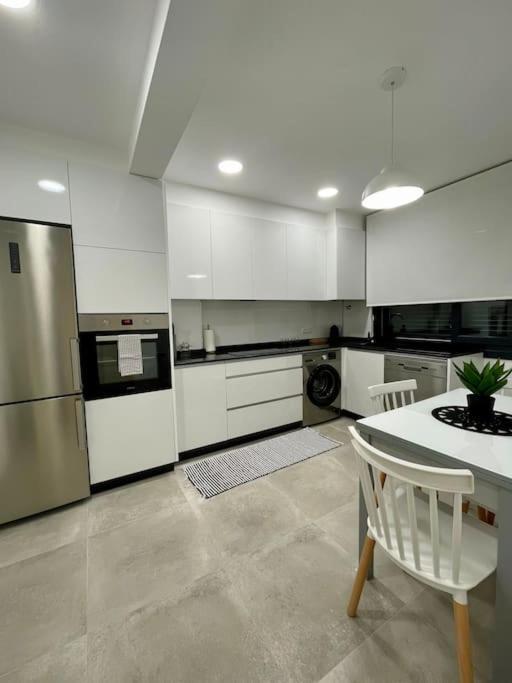 Apartamento White Con Garaje